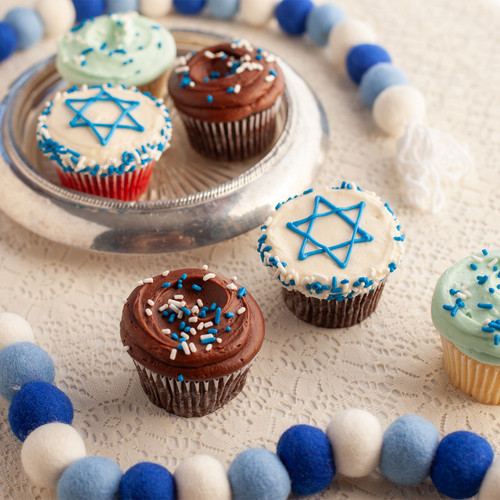 Hanukkah Decorated Cupcakes View 2