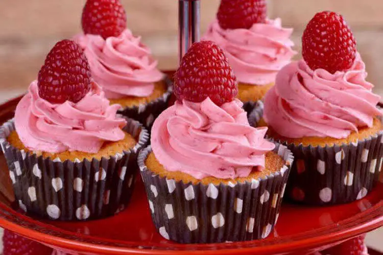 Raspberry Cupcakes recipe
